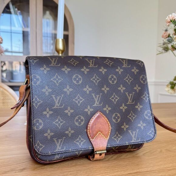 ✅AUTH✅LOUIS VUITTON CARTOUCHIERE GM - Picture 1 of 15